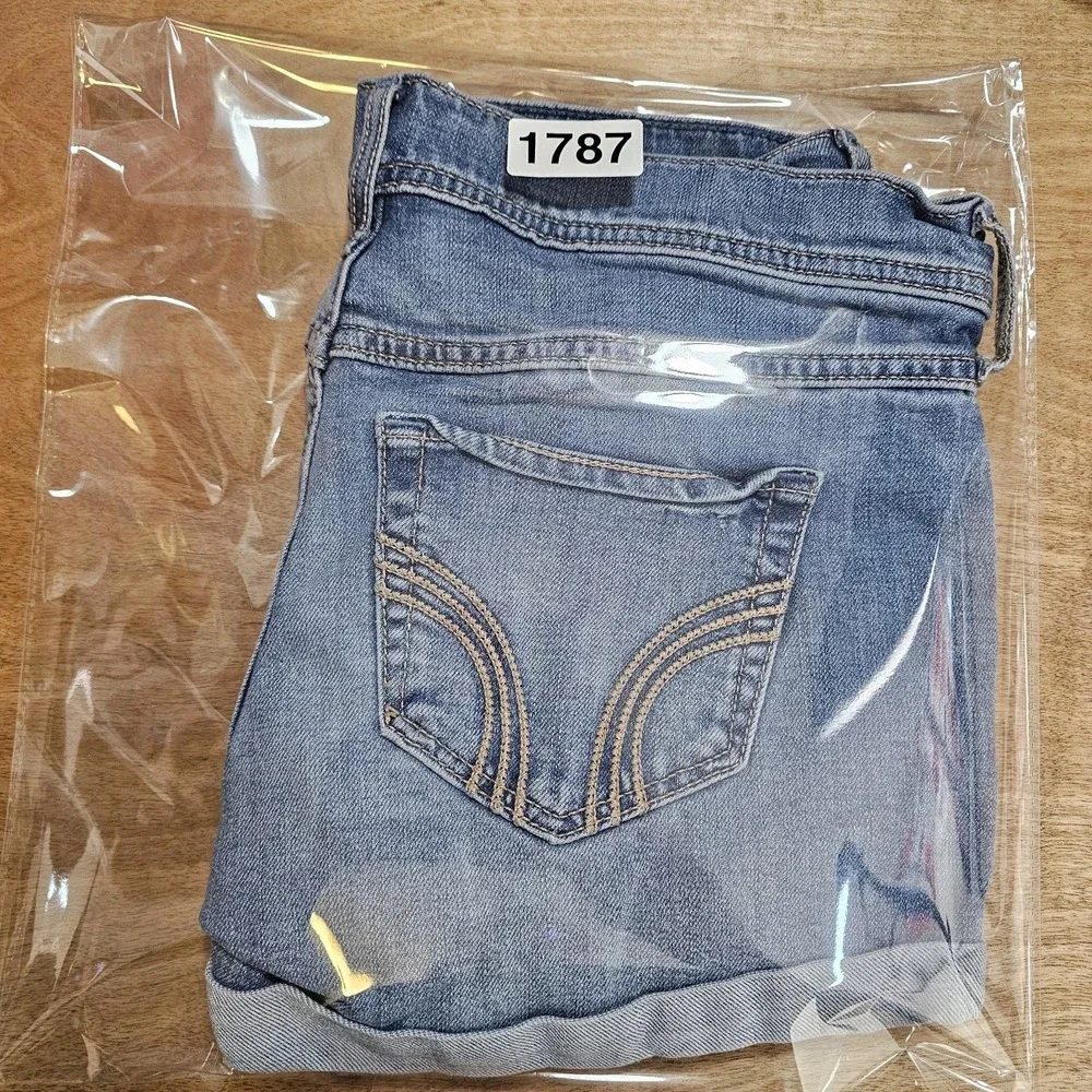 Hollister Midi Jean Shorts Women's 3 26 Blue Longest‎ Length 4